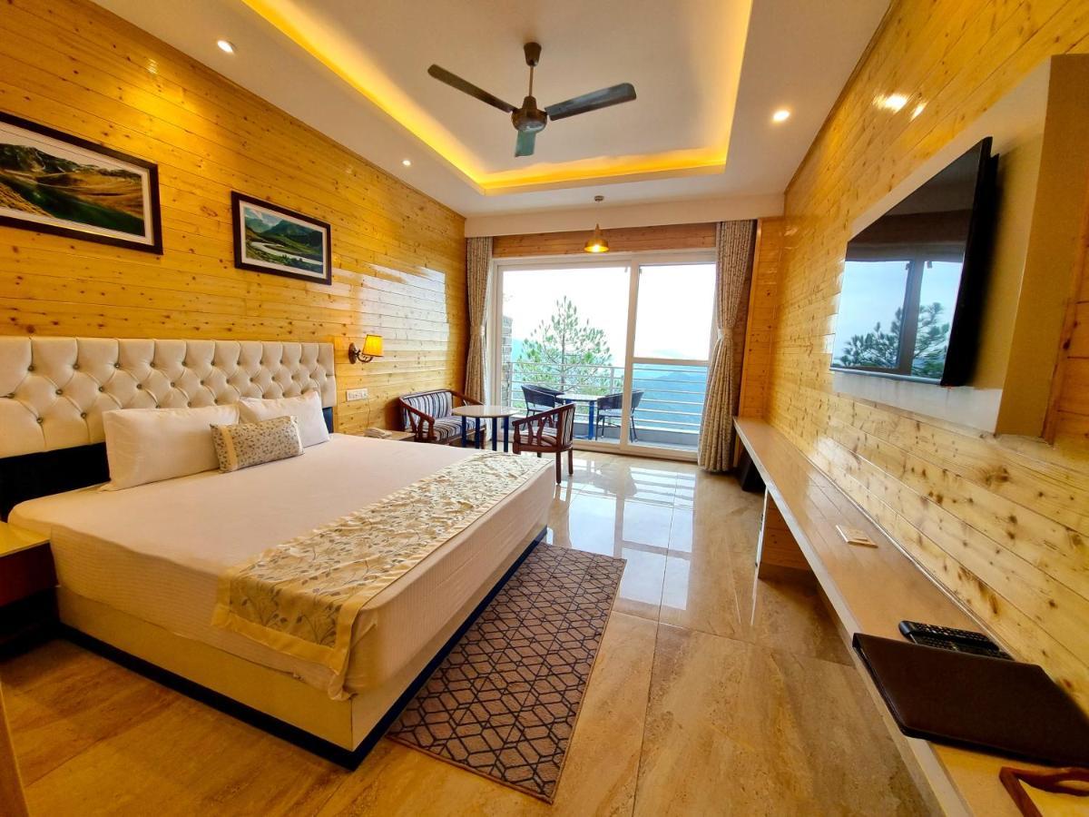 Hotel Wood Stock Luxury - A Boutique Property - Penthouse - Open Air Restaurant & Terrace Kasauli Kültér fotó