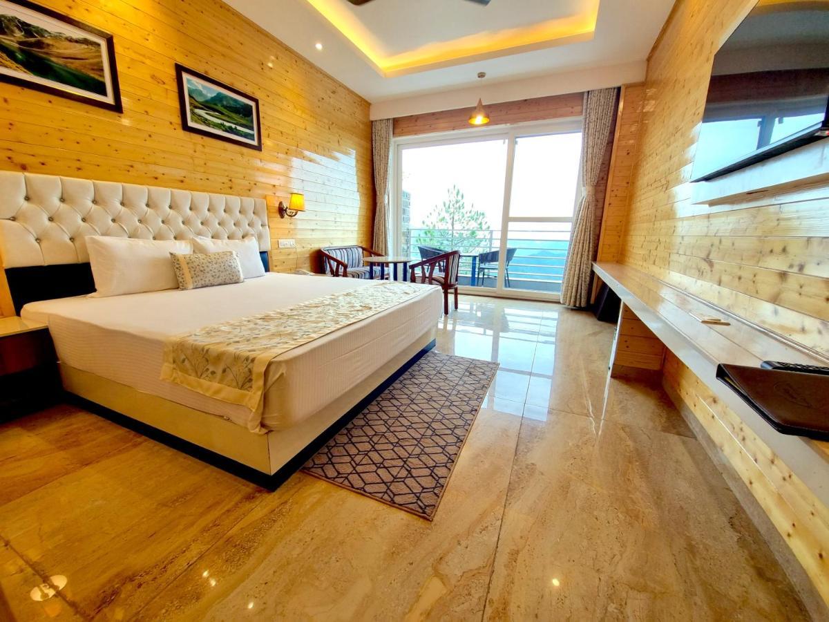 Hotel Wood Stock Luxury - A Boutique Property - Penthouse - Open Air Restaurant & Terrace Kasauli Kültér fotó